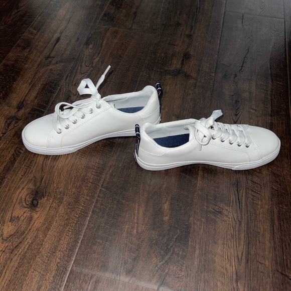Women's Tommy Hilfiger sneakers - Picture 2 of 4